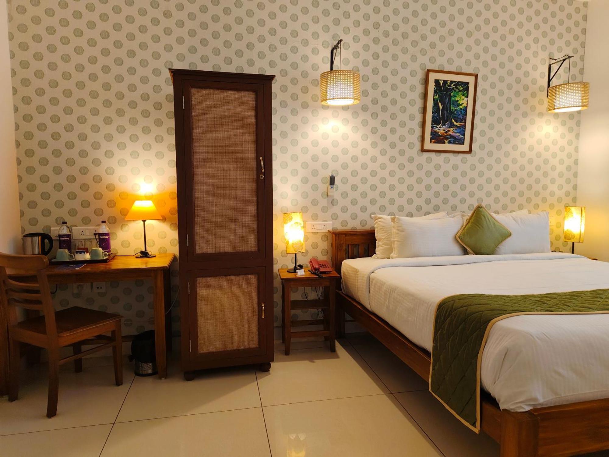 Aura Hotel Pondicherry Exterior foto