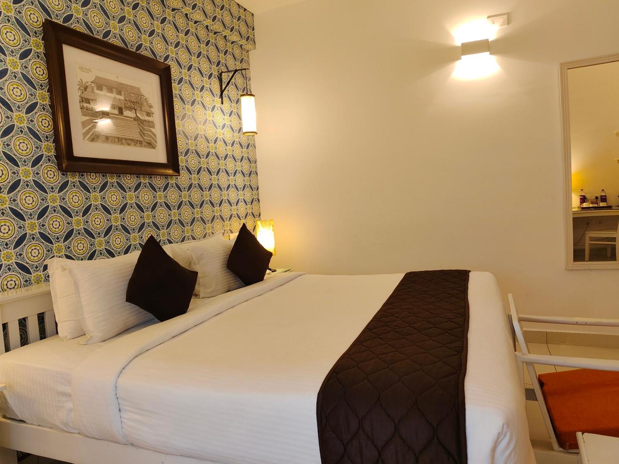 Aura Hotel Pondicherry Exterior foto