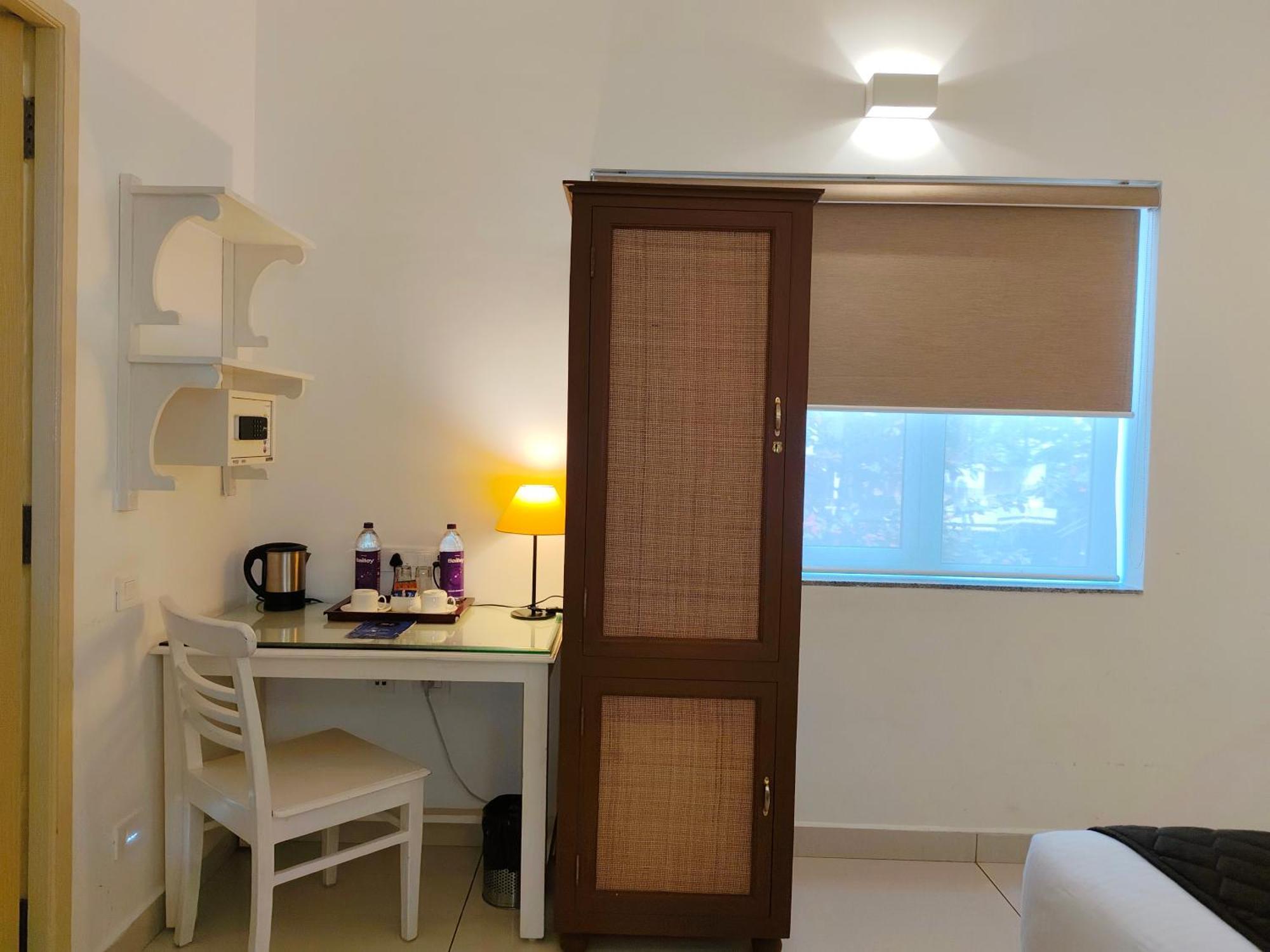 Aura Hotel Pondicherry Exterior foto